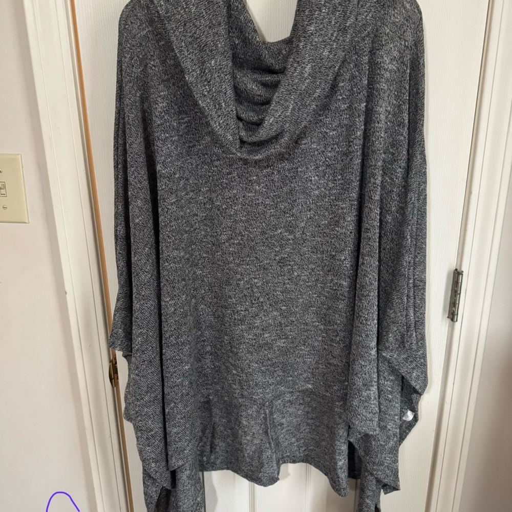 Hayden Gray‎ Cowl Neck Poncho Top | Draped Batwing Sleeve